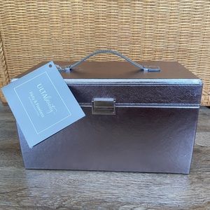 Ulta Beauty Flirty & Flawless 76 Piece Collection